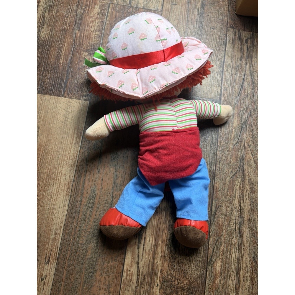 2004 Strawberry Shortcake Doll Large 16" Plush Vintage Characters Kellytoy - Picture 2 of 5